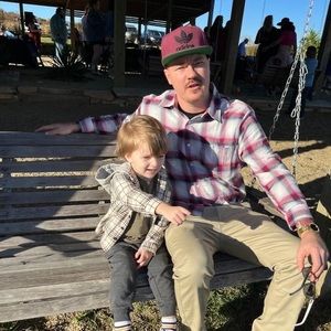 Meet your Posher, Aaron